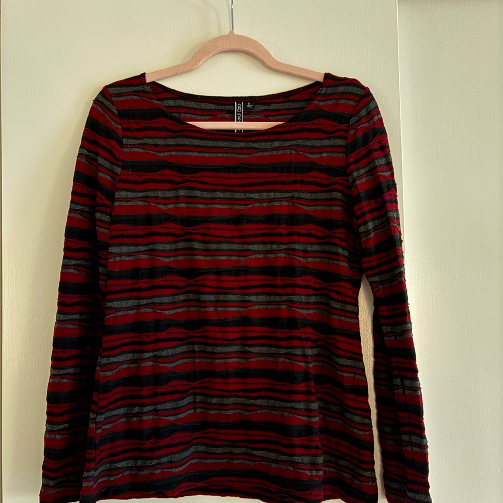 SNO SKINS Red and Black Fitted Long Sleeve Blouse